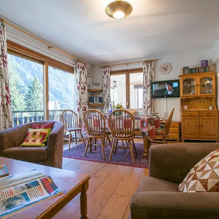 Sainte-foy-l'argentiere Sleeps 6 Apartment Chamonix