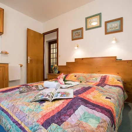 Sainte-foy-l'argentiere Sleeps 6