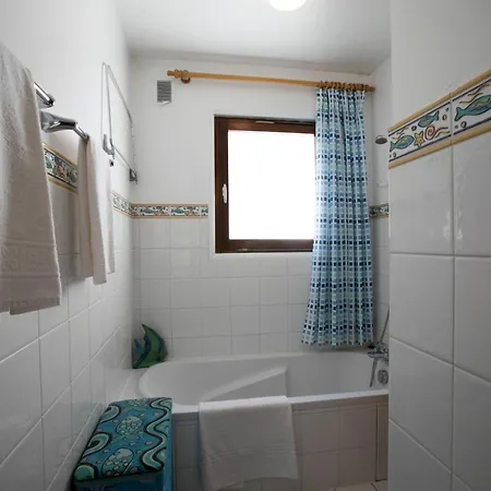 Sainte-foy-l'argentiere Sleeps 6 Apartment *