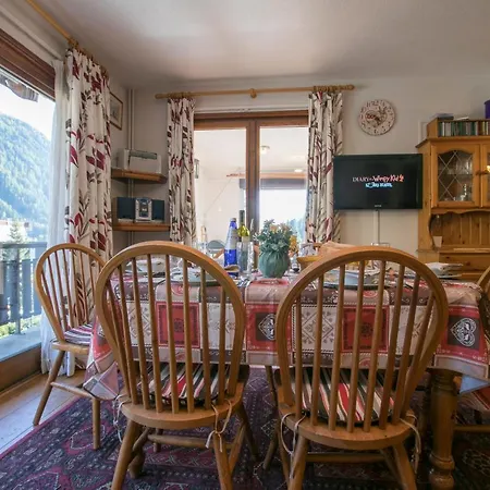 Sainte-foy-l'argentiere Sleeps 6 * Chamonix
